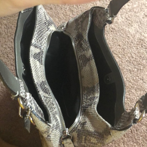 Snakeskin coach purse - Picture 2 of 5